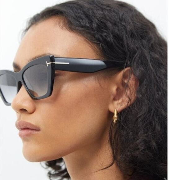 Tom Ford Wyatt Sunglasses Cat-Eye Black  Acetate Gray Gradient Lens TF871 - Picture 2 of 14